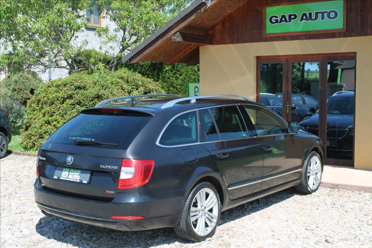 skoda-superb-2-0-tdi-103kw-4x4-elegance - 5