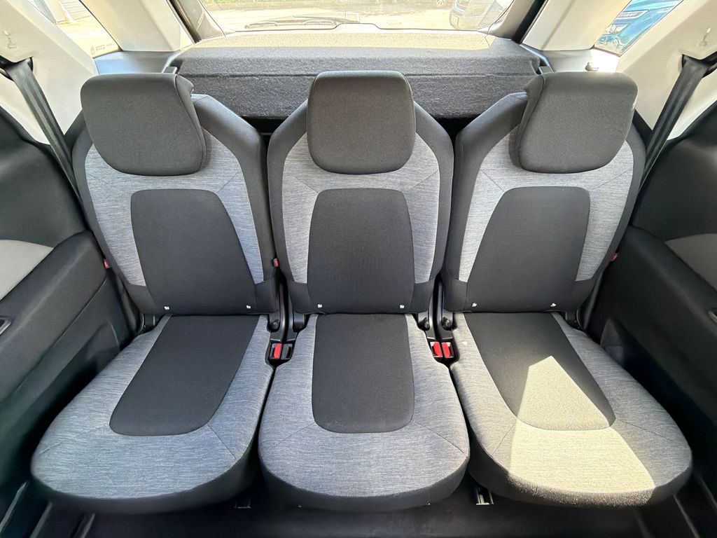 citroen-c4-spacetourer-1-2-130k-zaruka-servis-eat8 - 6