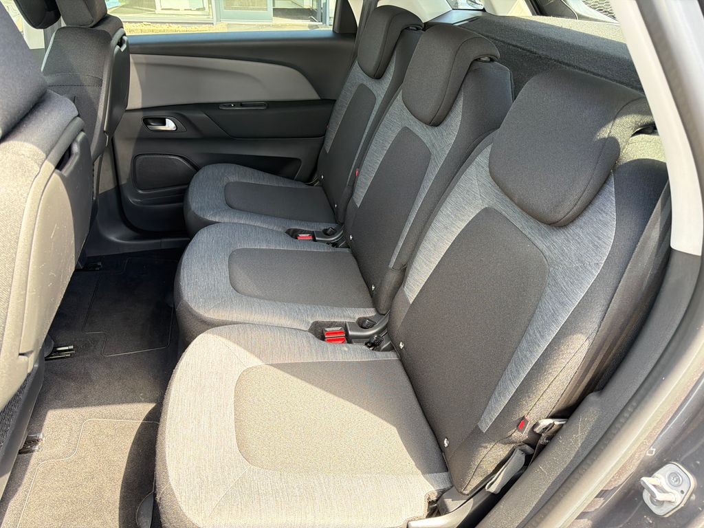 citroen-c4-spacetourer-1-2-130k-zaruka-servis-eat8 - 8