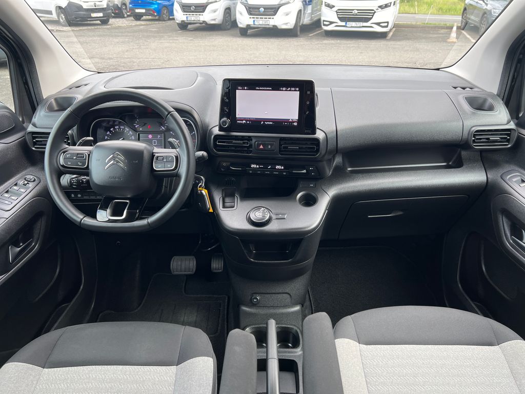 citroen-berlingo-1-2-130k-zaruka-servis-eat8 - 2