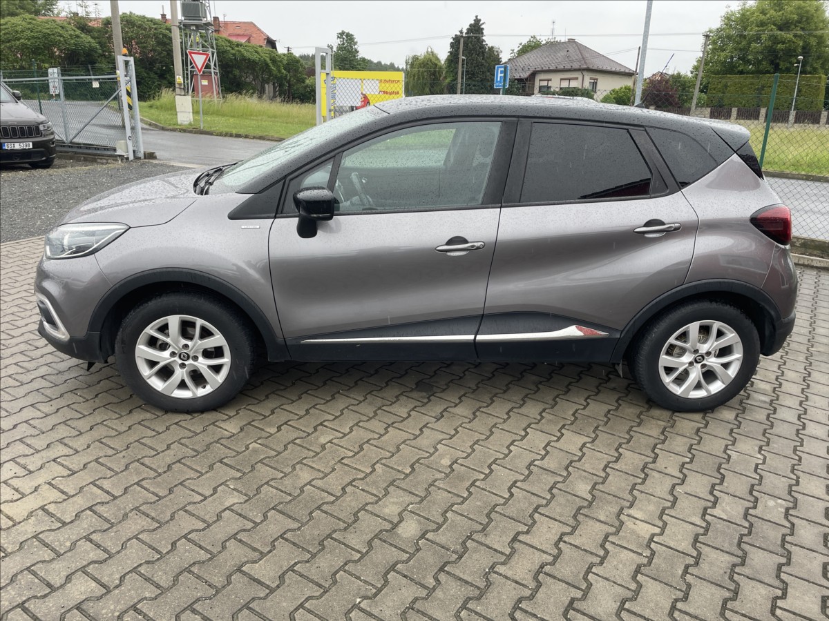 renault-captur-0-9-tce-limited-cr-1-majitel-nehavarovane - 4