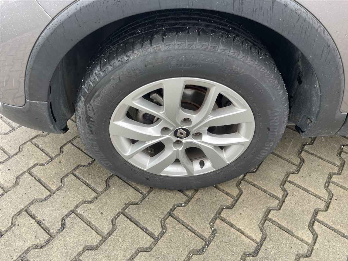 renault-captur-0-9-tce-limited-cr-1-majitel-nehavarovane - 5