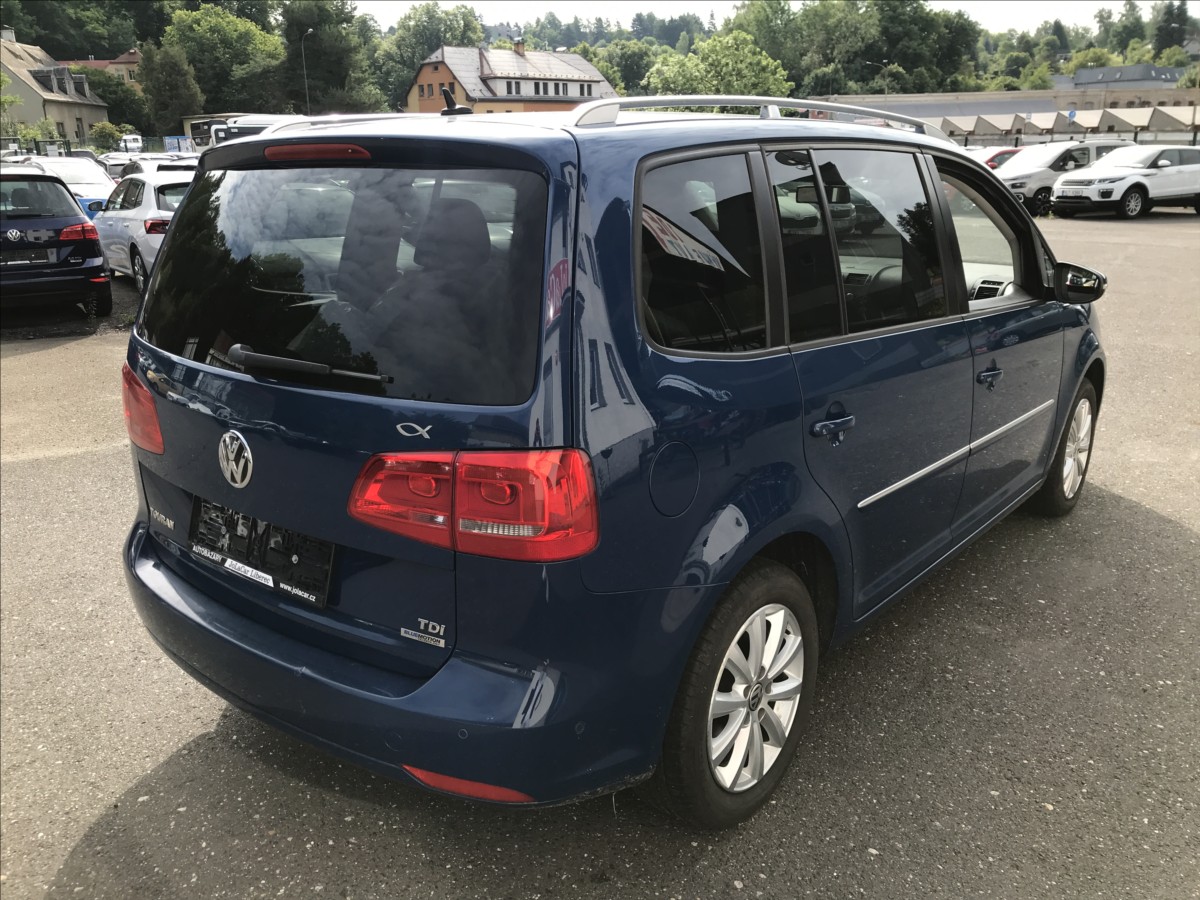 volkswagen-touran-1-6-tdi-77kw-6mt-7mist - 3