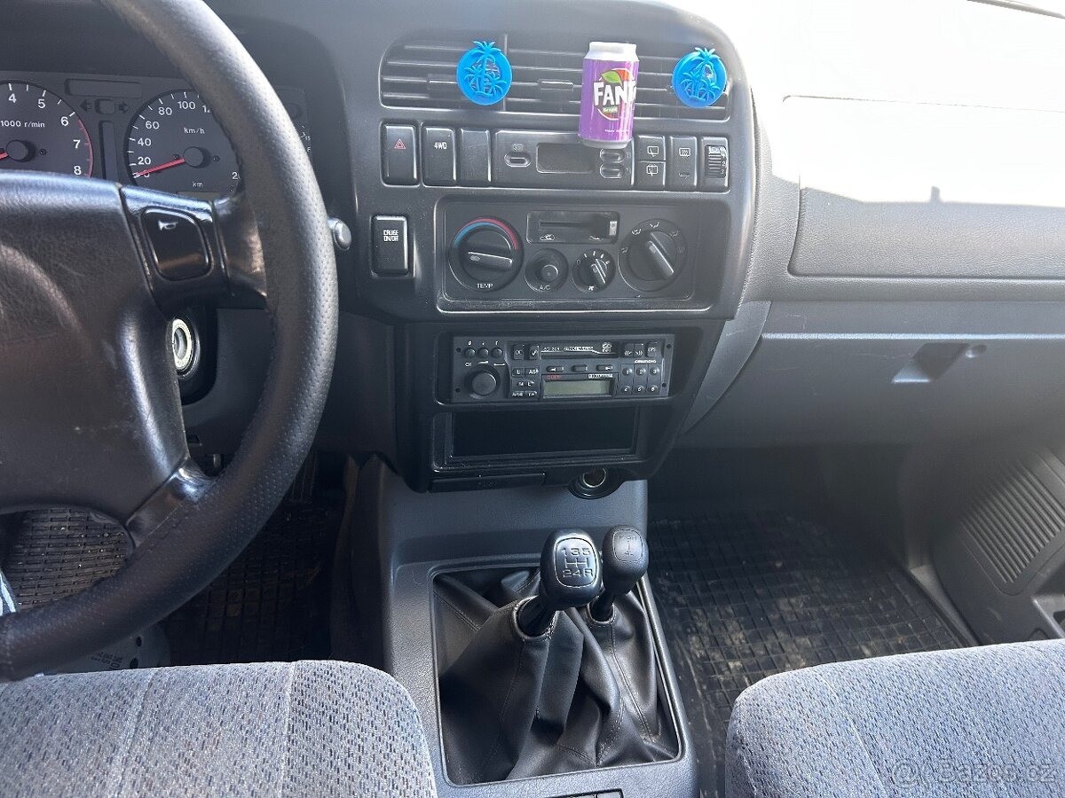 opel-monterey-3-5-alias-isuzu-trooper - 8