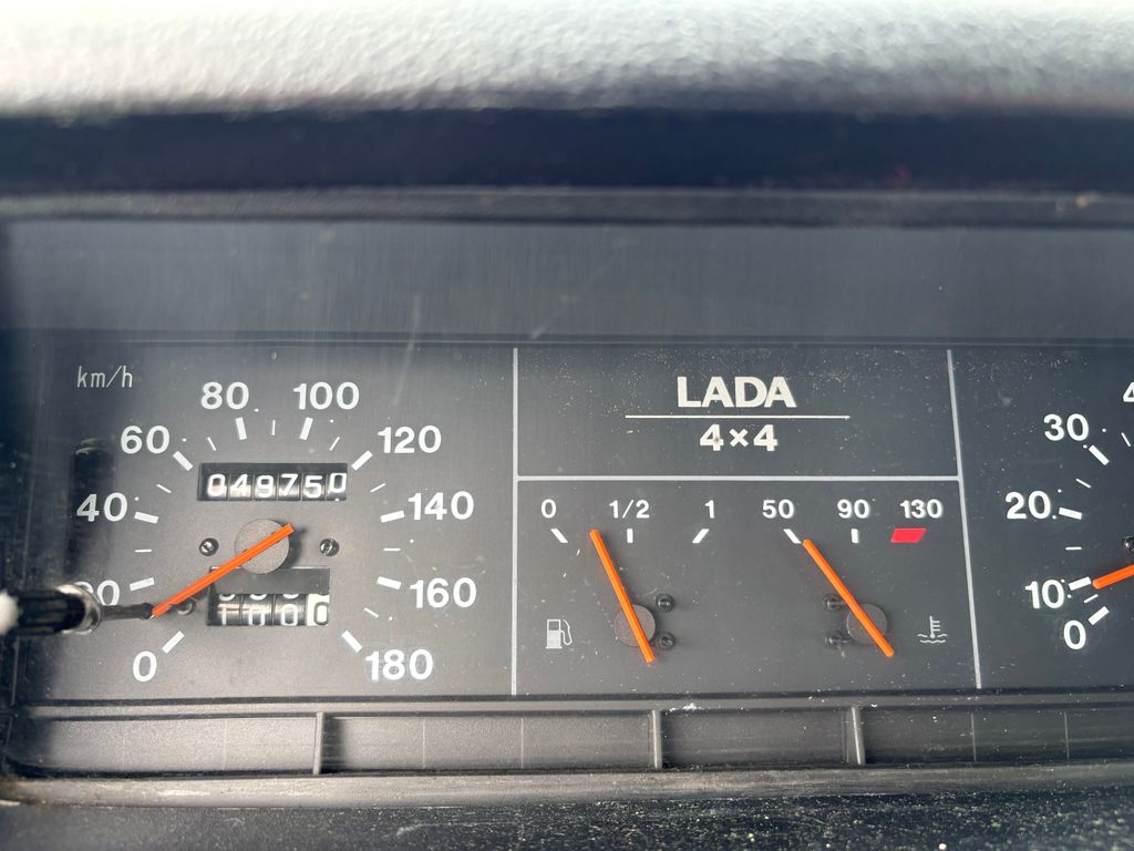 lada-niva-1-7-60kw-4x4-tazne - 7