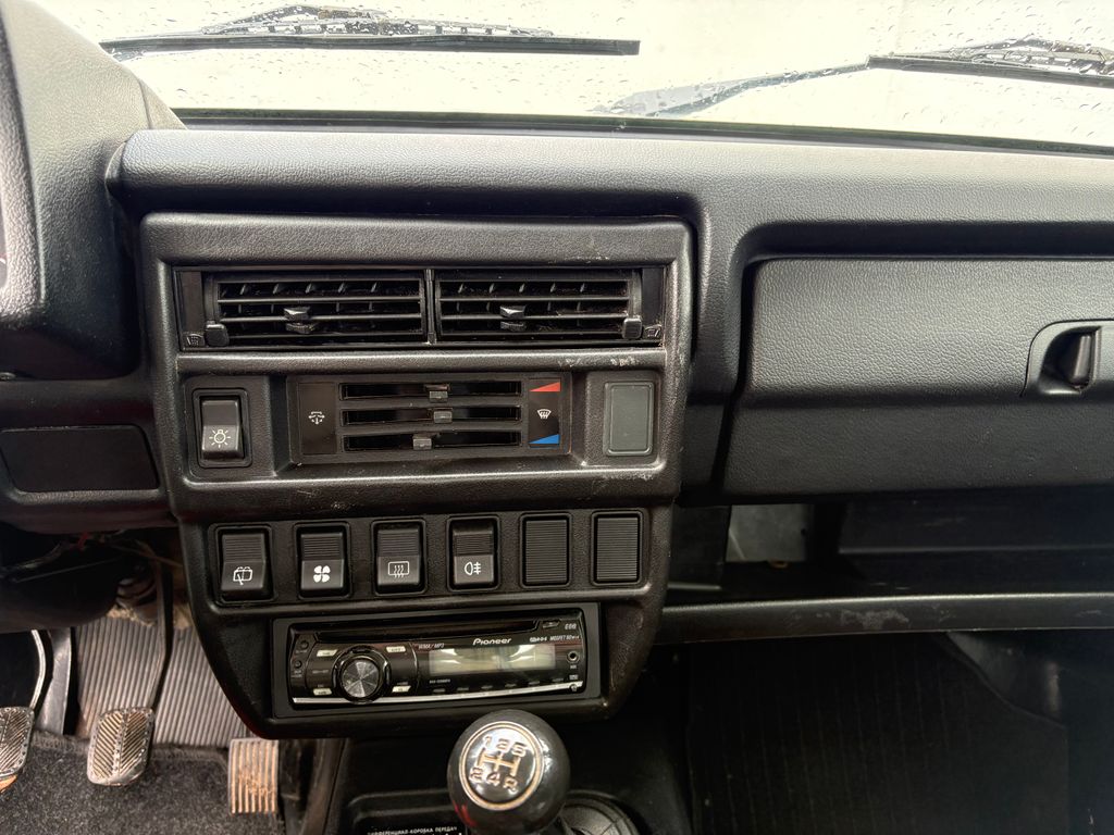 lada-niva-1-7-60kw-4x4-tazne - 8