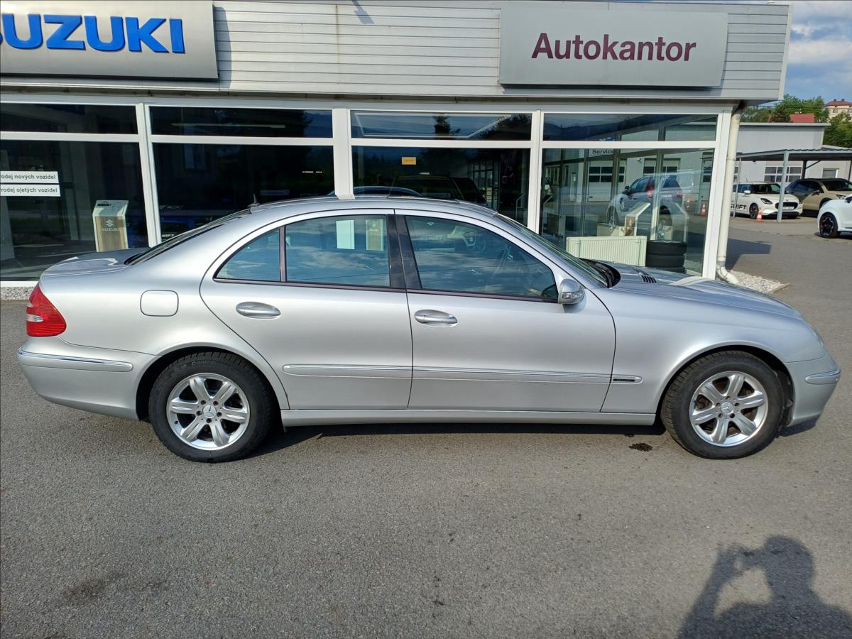 mercedes-benz-tridy-e-2-6-e240-v6-elegance - 3
