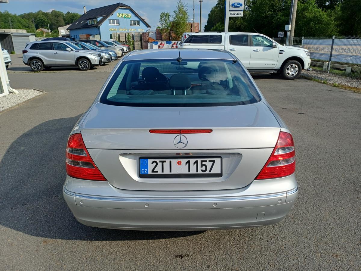 mercedes-benz-tridy-e-2-6-e240-v6-elegance - 5