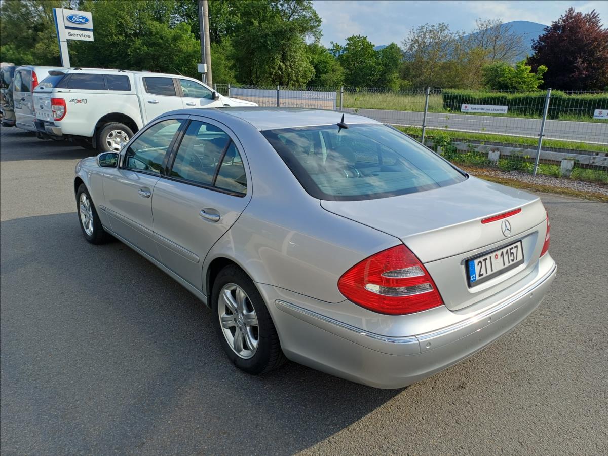 mercedes-benz-tridy-e-2-6-e240-v6-elegance - 6