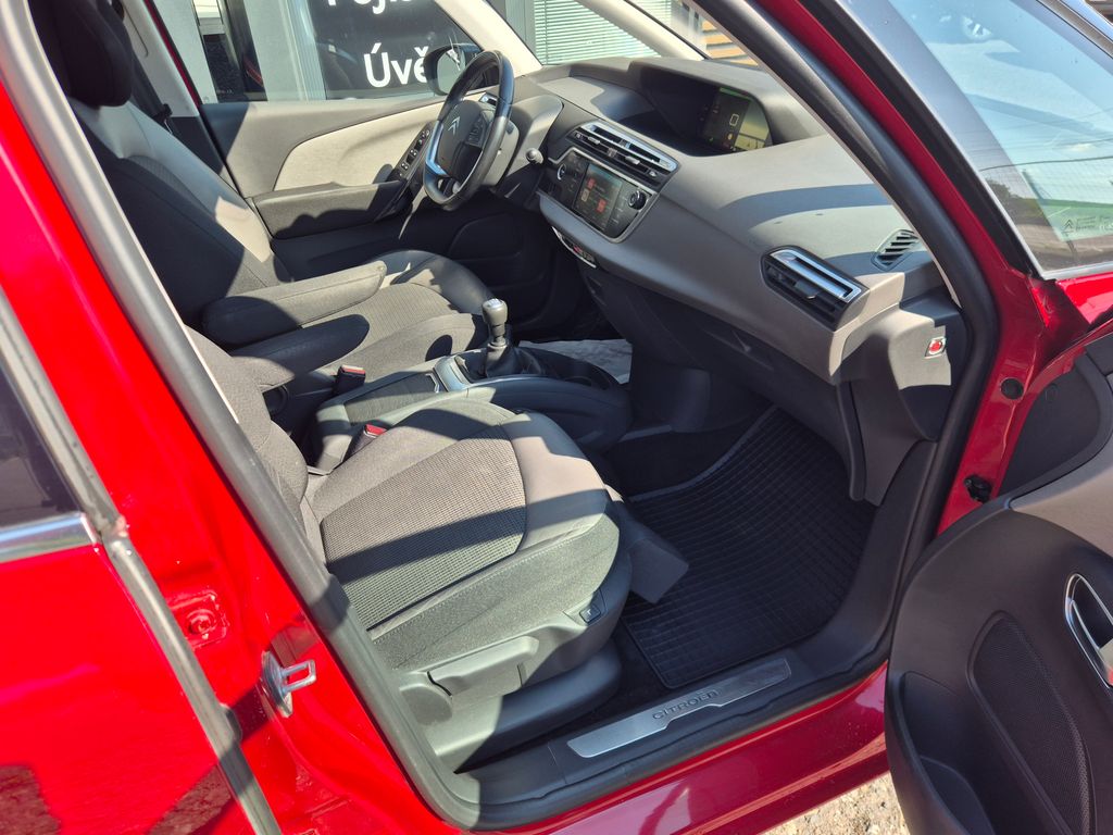 citroen-c4-picasso-1-2-96kw-manual-shine-vybava - 9