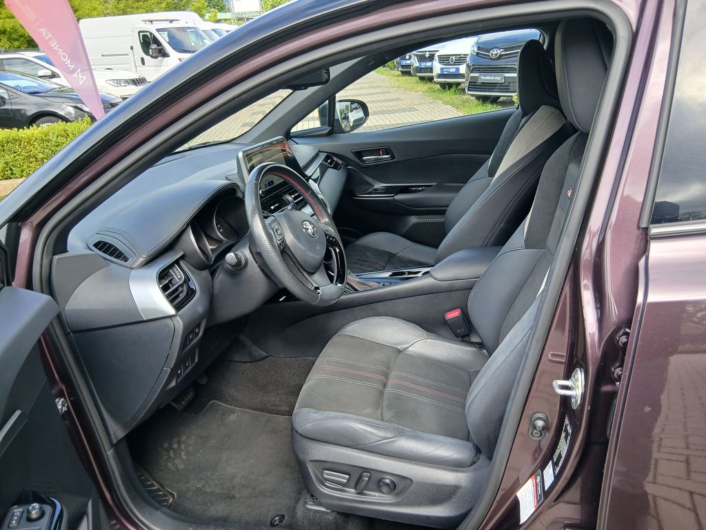toyota-c-hr-1-8-hybrid-e-cvt-gr-sport - 9