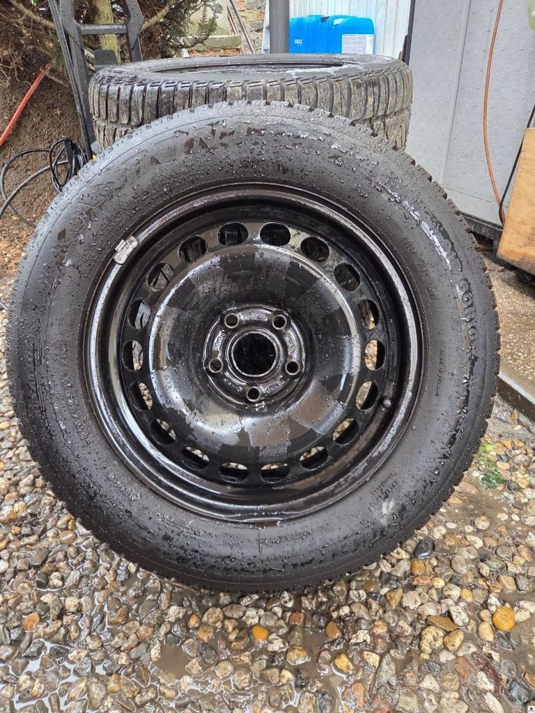 Volkswagen Passat Sada kol VW Passat 6,5Jx16H2 E
