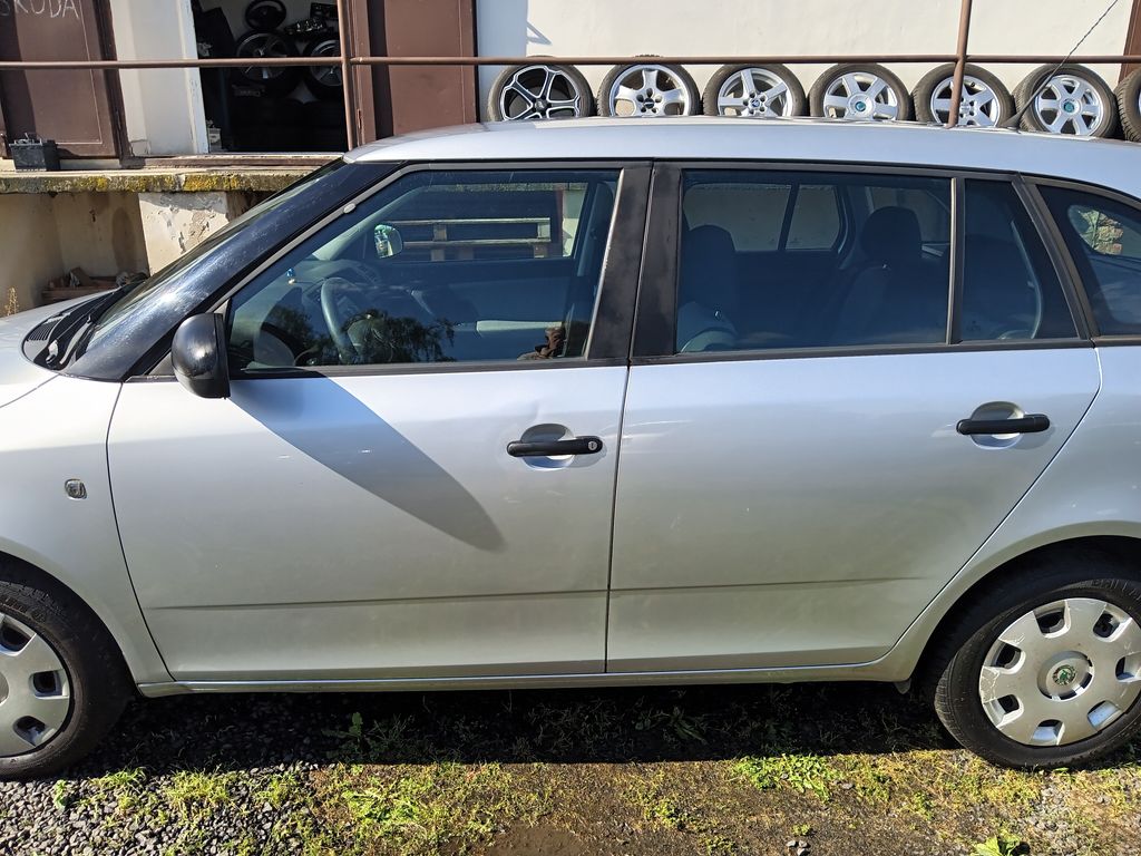 skoda-fabia-1-4-16v-combi-cool - 1