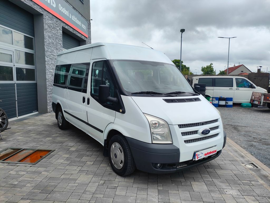 ford-transit-2-2tdci-klima-9mist - 1