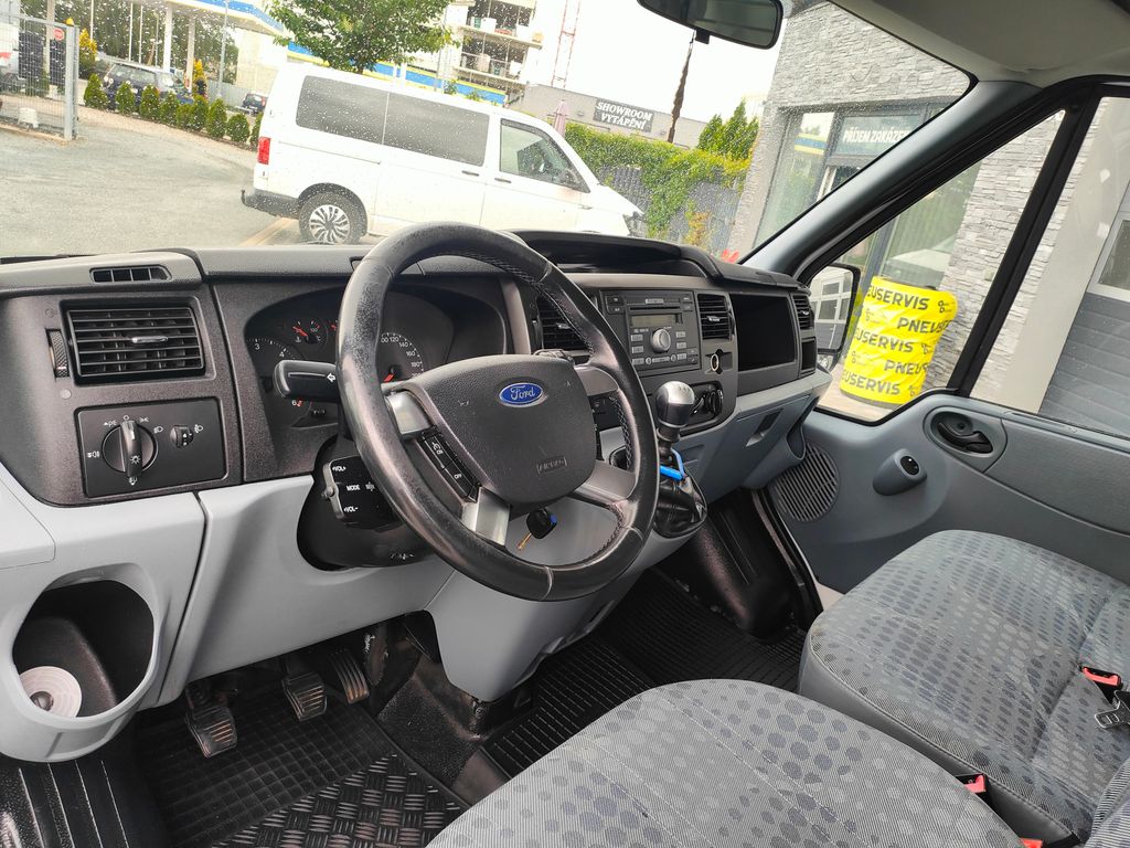 ford-transit-2-2tdci-klima-9mist - 6