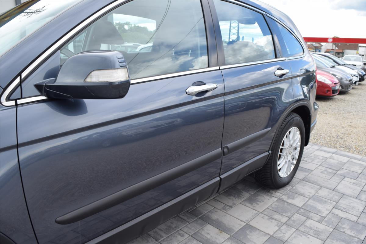 honda-cr-v-2-2-d-103kw-tazne-4x4-2xkola - 7