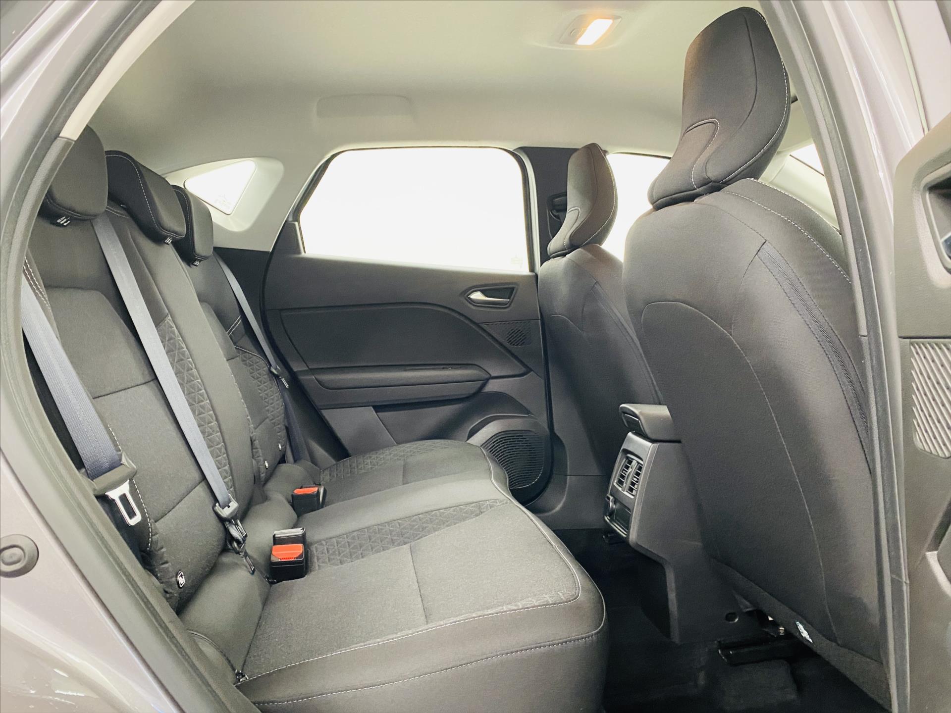 renault-captur-1-0-tce-67kw-lpg - 7