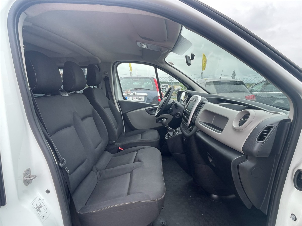 renault-trafic-1-6-dci - 8