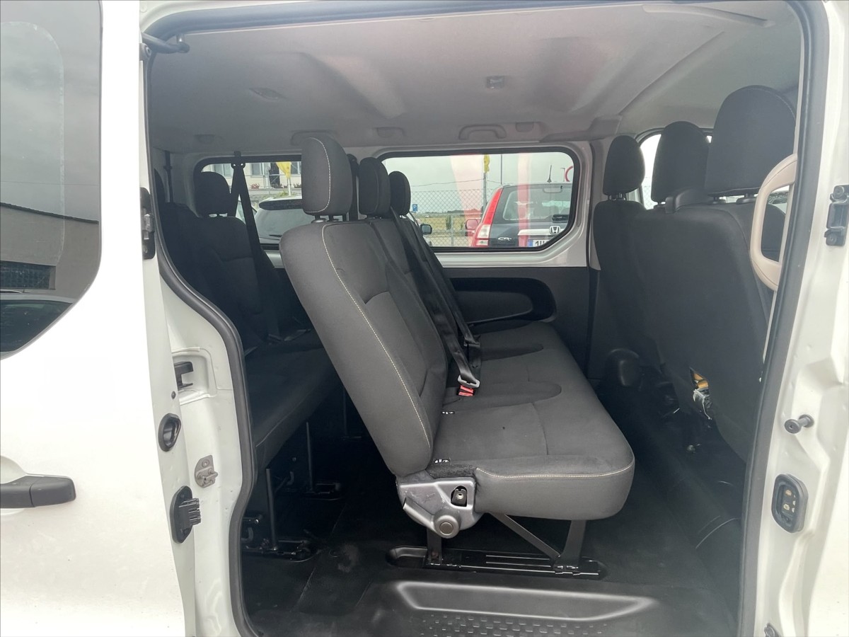 renault-trafic-1-6-dci - 9