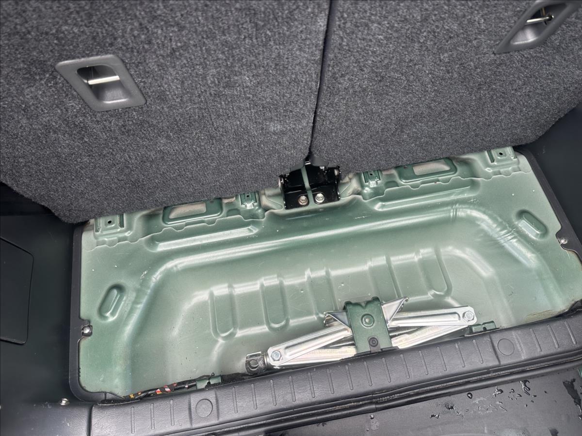 suzuki-jimny-1-3-4x4-tazne-klima-bez-koroze - 5