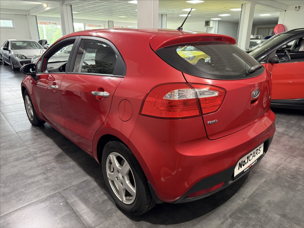 kia-rio-1-3-i-klima-hezky-stav-alu - 3