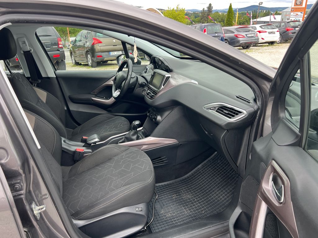 peugeot-2008-1-6-hdi - 9