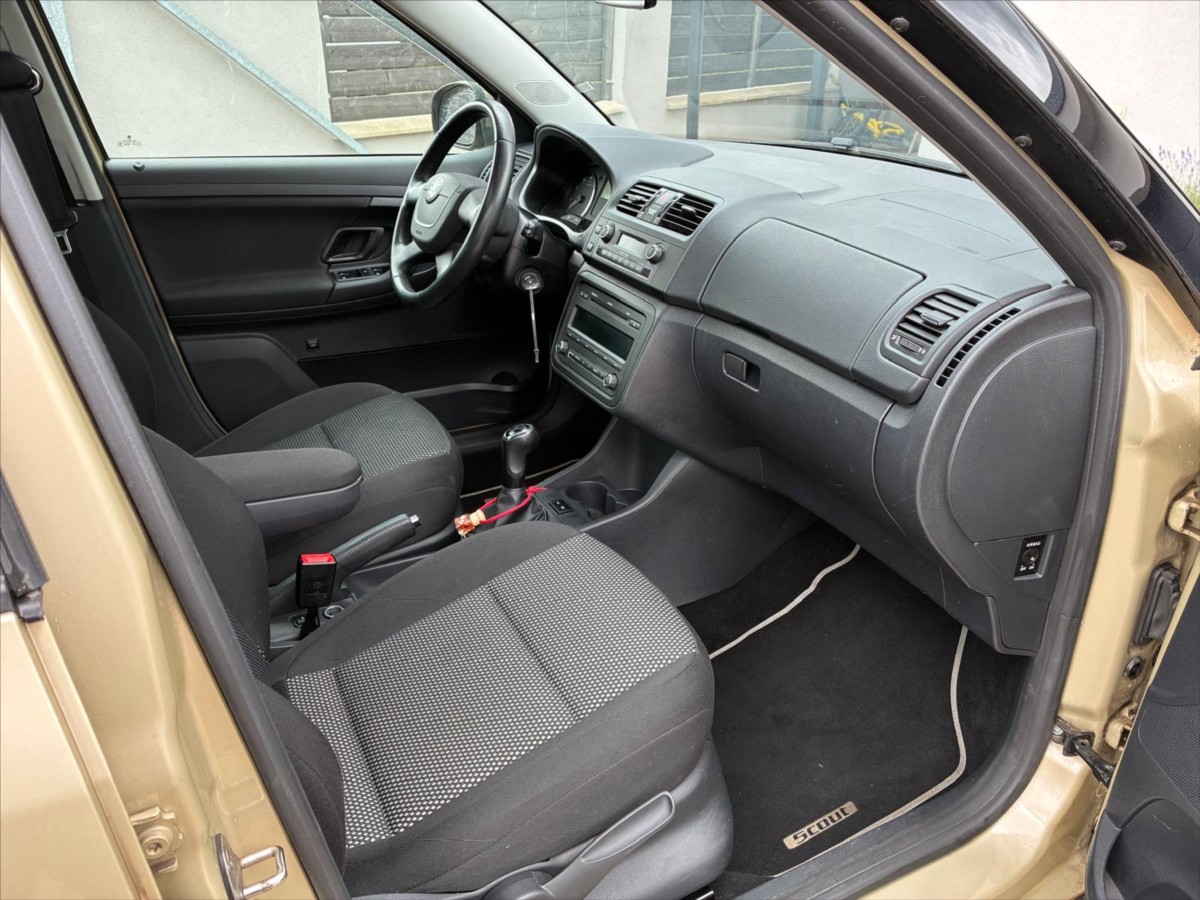 skoda-fabia-1-2-tsi-scout-77kw-scout - 7