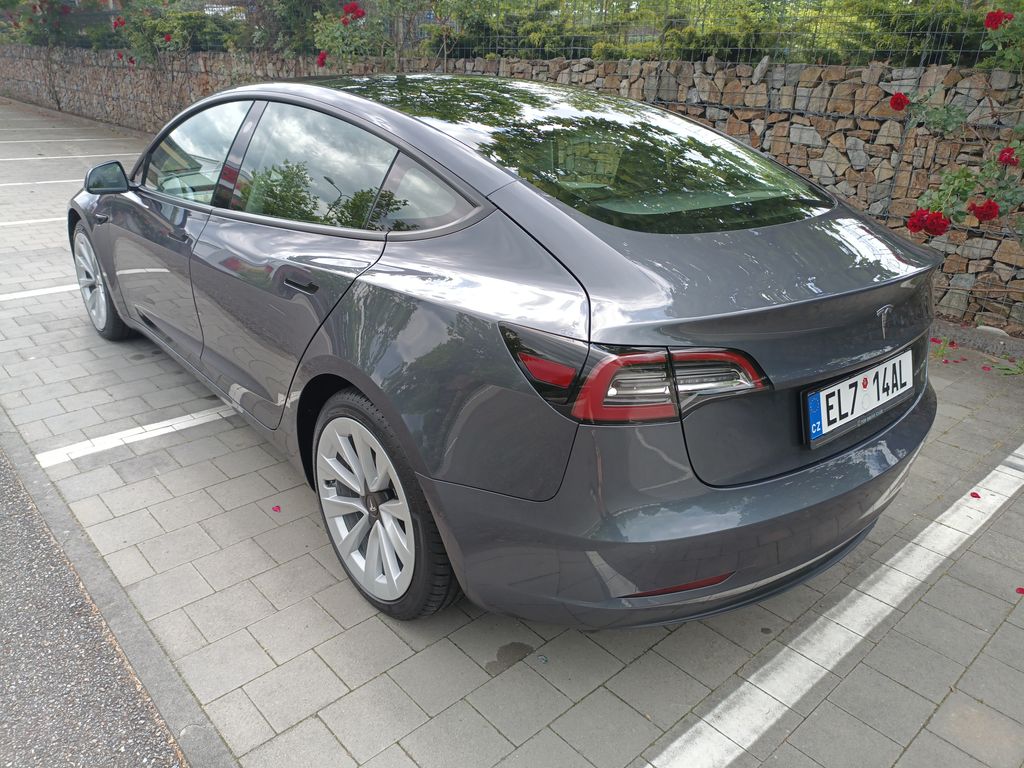 tesla-model-3-3-lr-awd-tazne-tepelne-cerpadlo - 7
