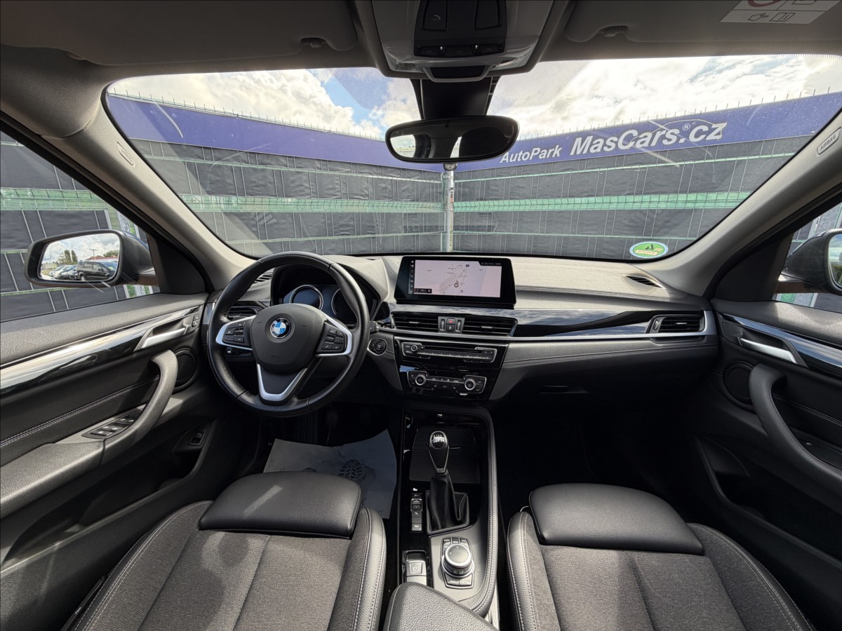 bmw-x1-18d-xdrive-sportline-head-up - 7