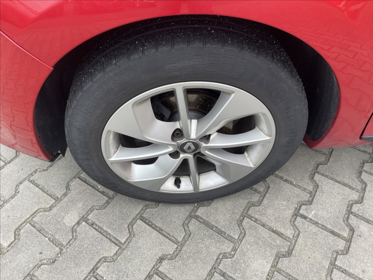 renault-clio-1-5-dci-cr-digiklima-navigace-pekne - 5