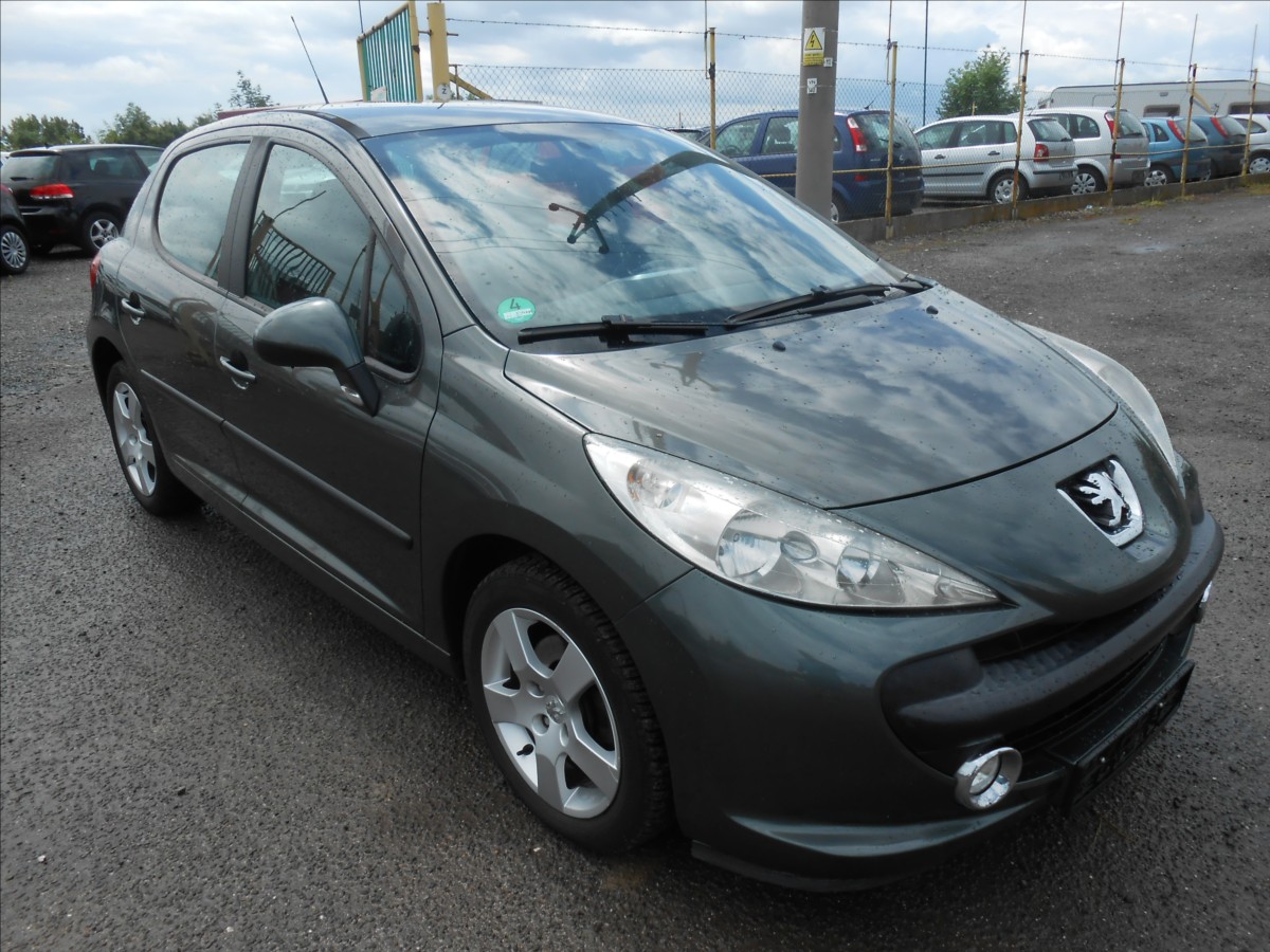 Peugeot 207 1,4 i 16V KLIMA SERVISKA