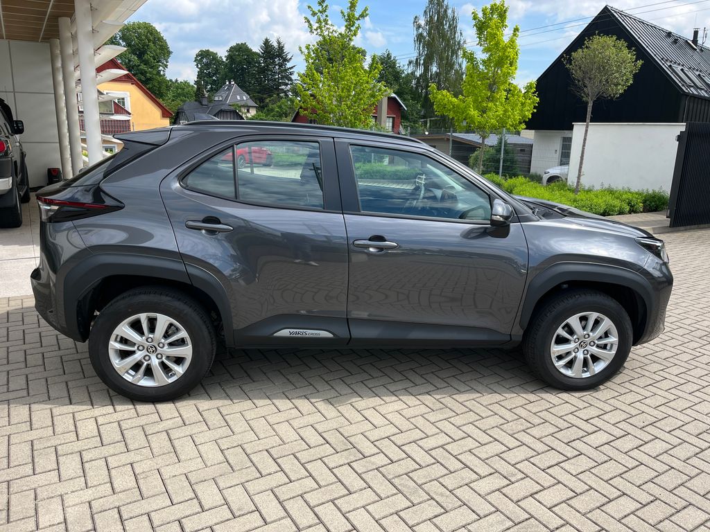 toyota-yaris-cross-1-5-hybrid-e-cvt-comfort - 6