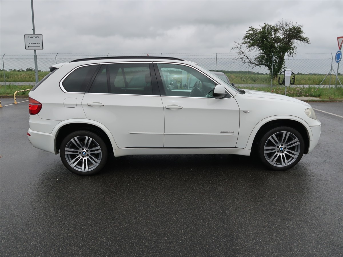bmw-x5-3-0-xdrive-30d-m-paket - 8
