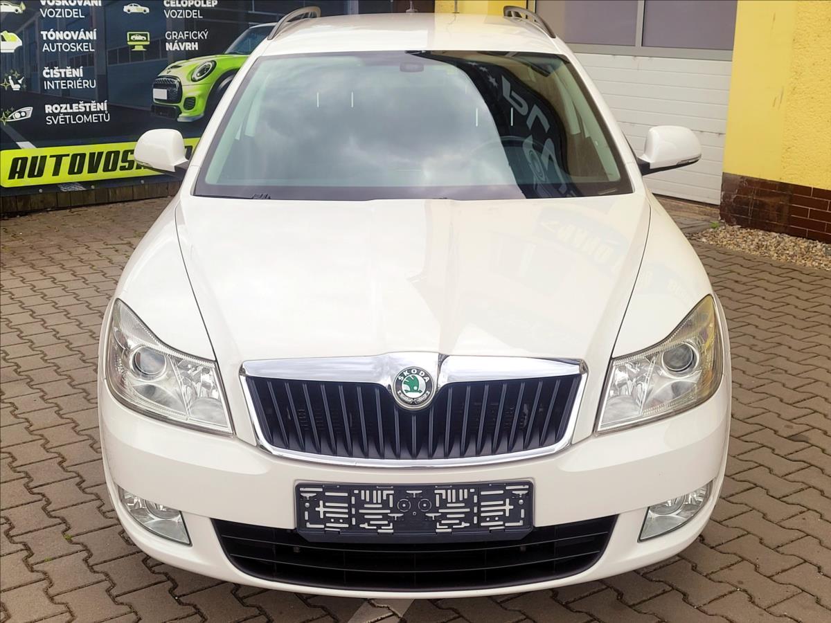 skoda-octavia-1-2-tsi-ambiente-serv-kniha - 1