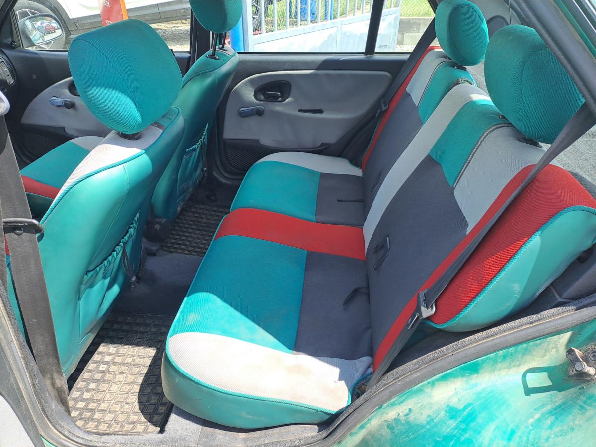 citroen-saxo-1-1-i - 5