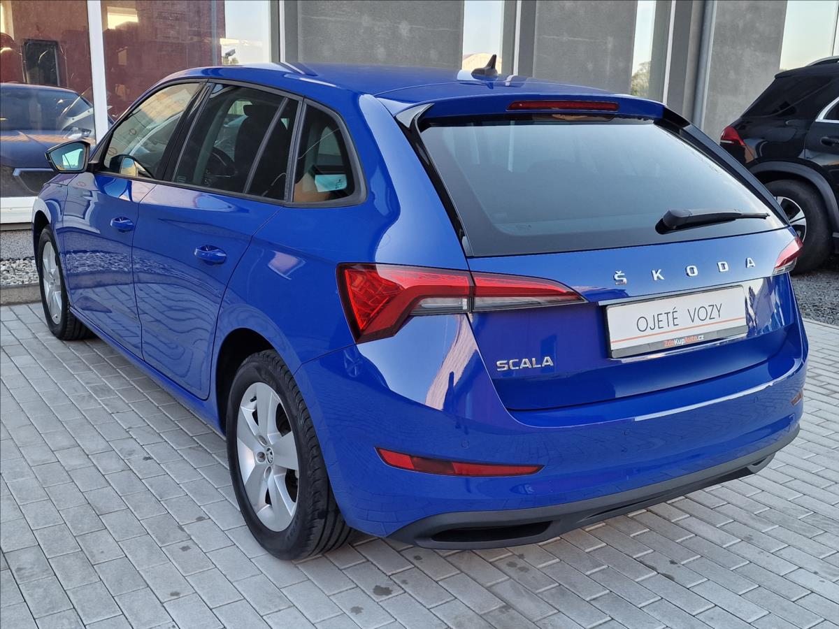 skoda-scala-1-0tsi-ambition-cr-1-majitel - 7