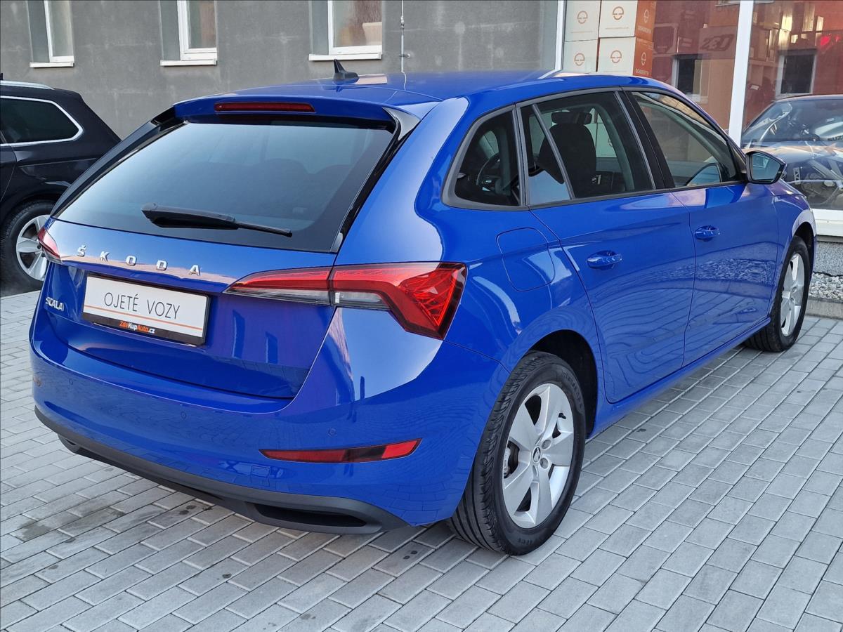 skoda-scala-1-0tsi-ambition-cr-1-majitel - 9