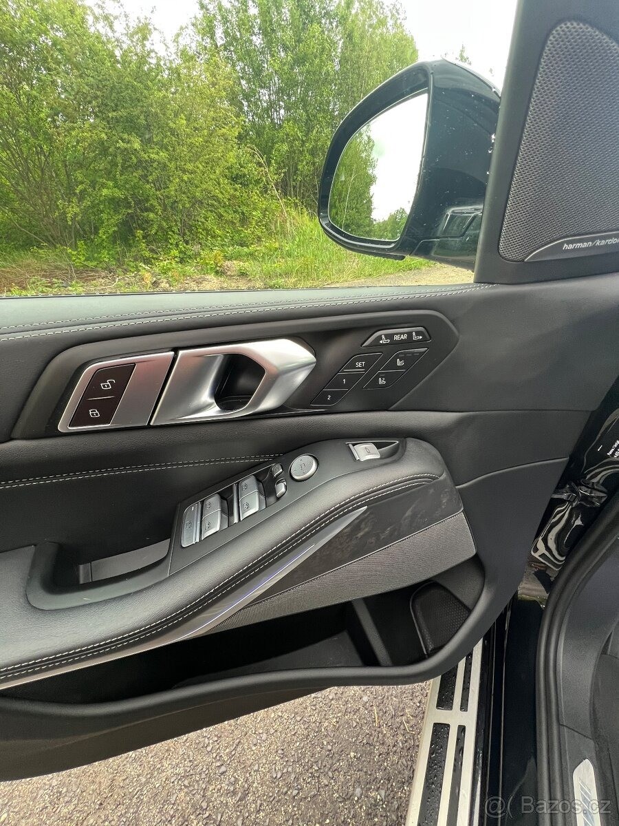 bmw-x7-xdrive-40d-m-packet-pano - 9