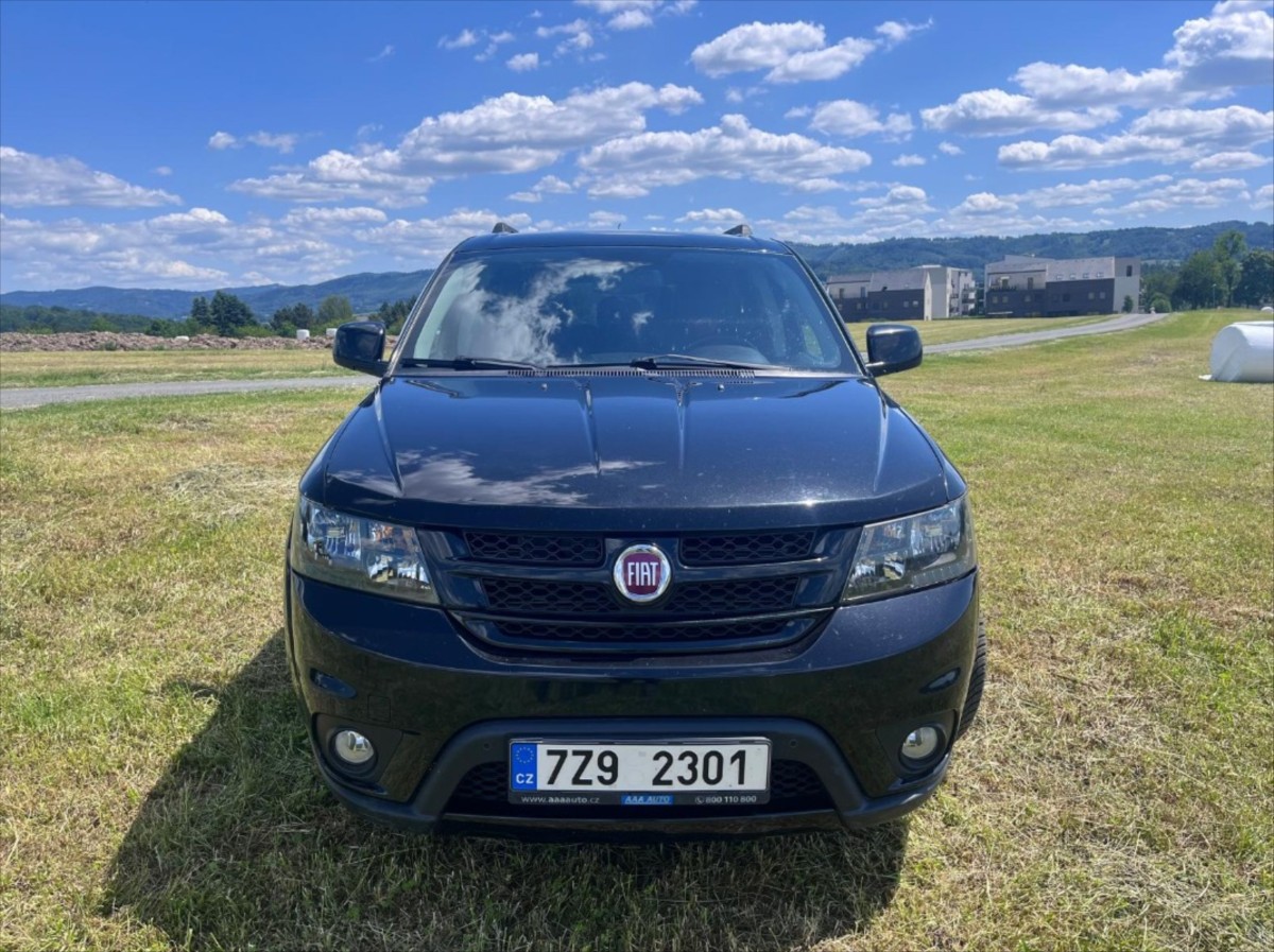 Fiat Freemont 2,0   Black Code, AWD, 2014, 175tkm