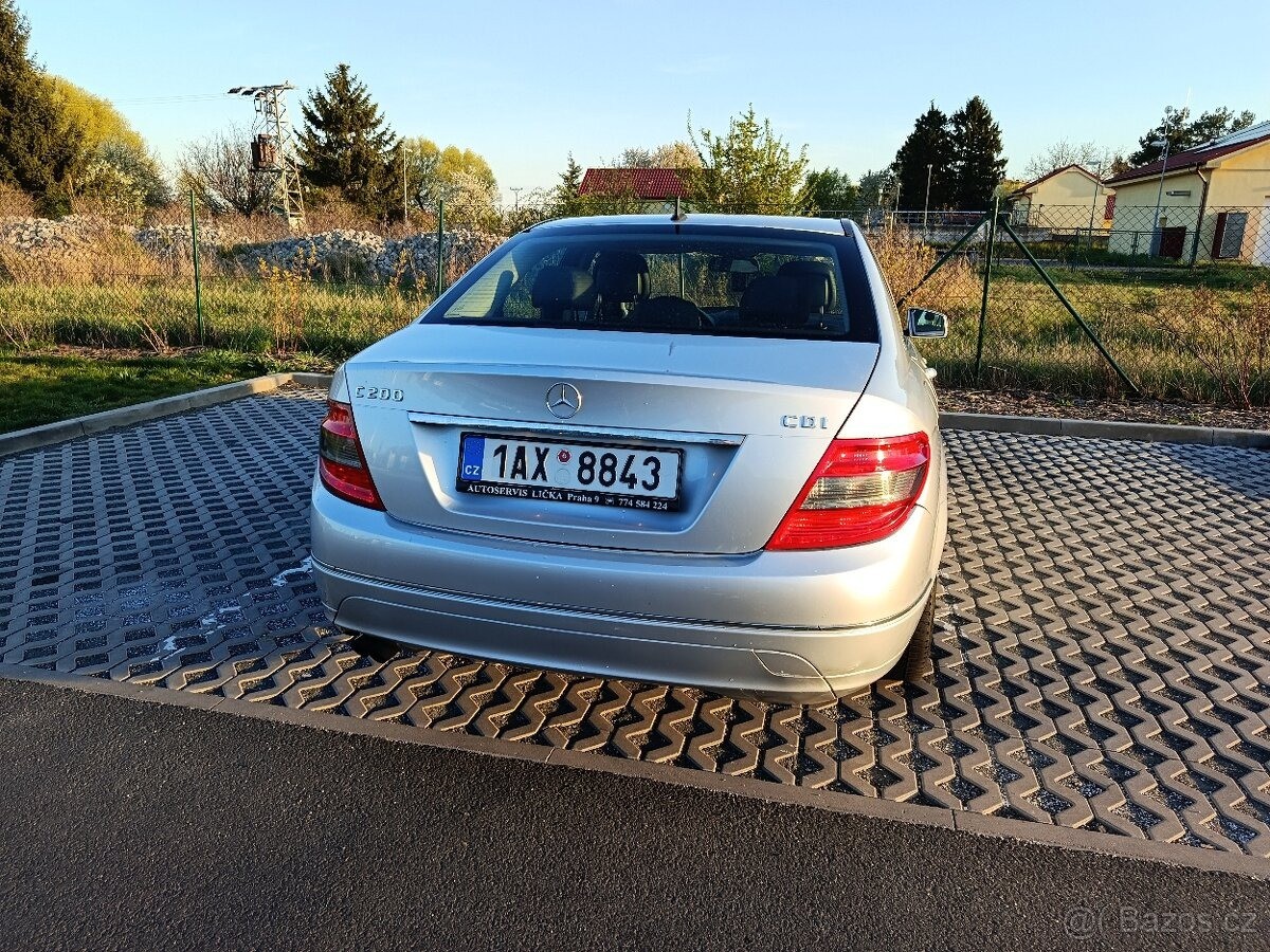 mercedes-benz-tridy-c-2-2-200 - 3