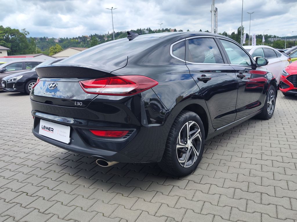 hyundai-i30-1-5-t-gdi-117kw-smart-mhev - 4
