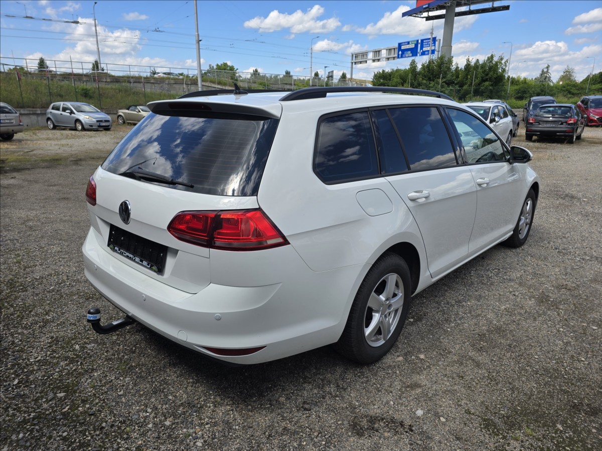 volkswagen-golf-1-6-tdi-77kw-dsg-tazne-navi - 4