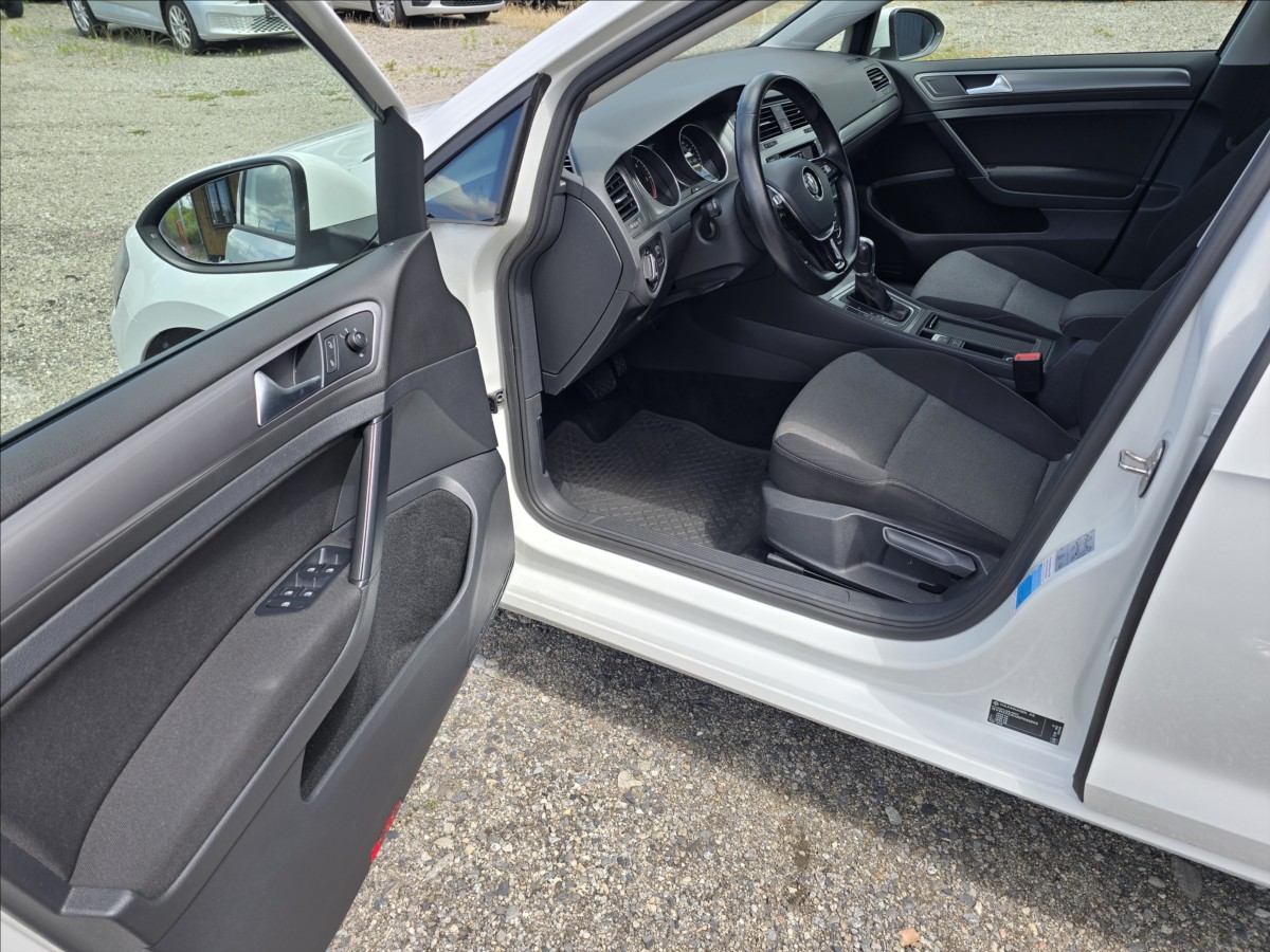 volkswagen-golf-1-6-tdi-77kw-dsg-tazne-navi - 8