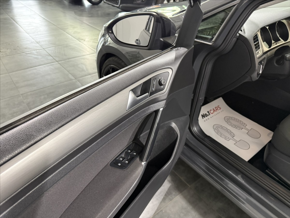 volkswagen-golf-2-0-tdi-110kw-navi-sport-alu - 6