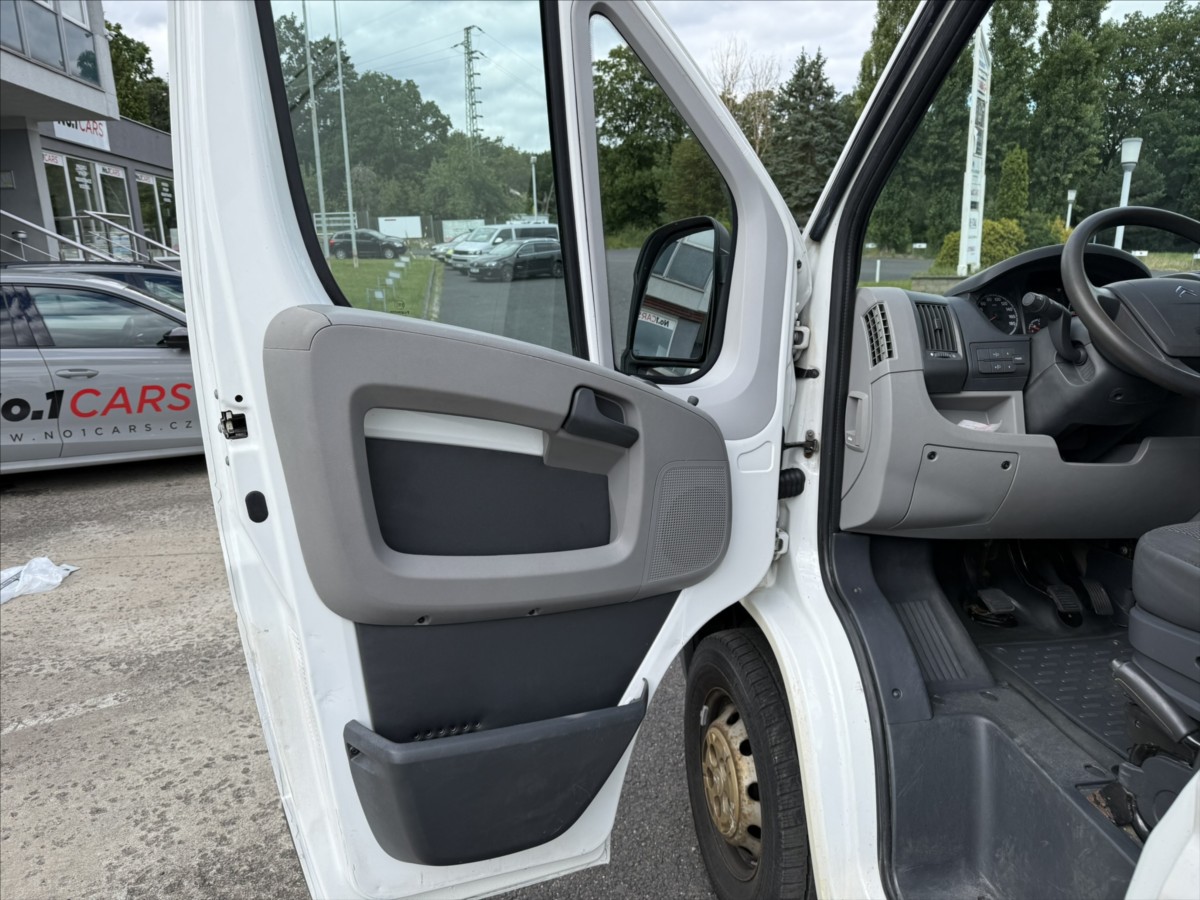 citroen-jumper-2-2-hdi-l2h2-6mist-1-majitel - 5