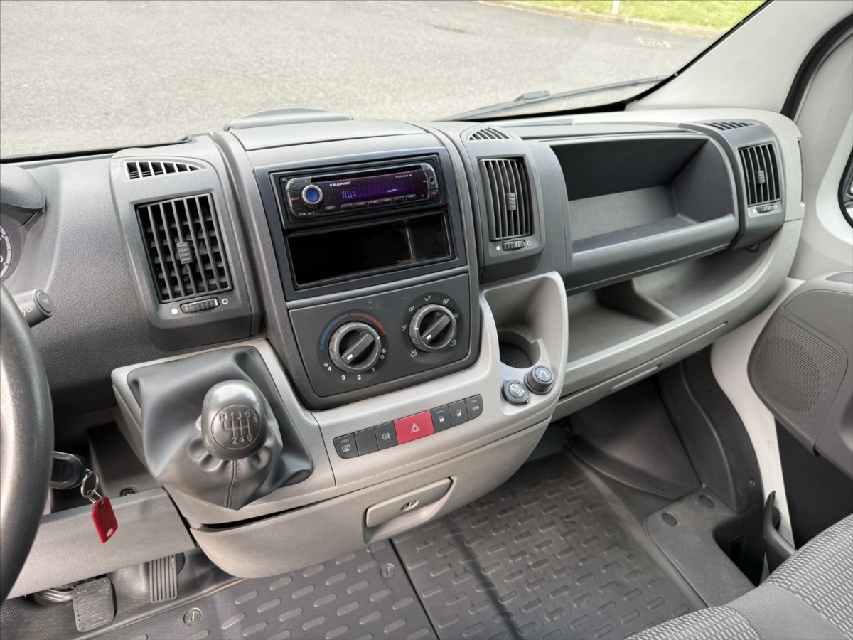 citroen-jumper-2-2-hdi-l2h2-6mist-1-majitel - 9