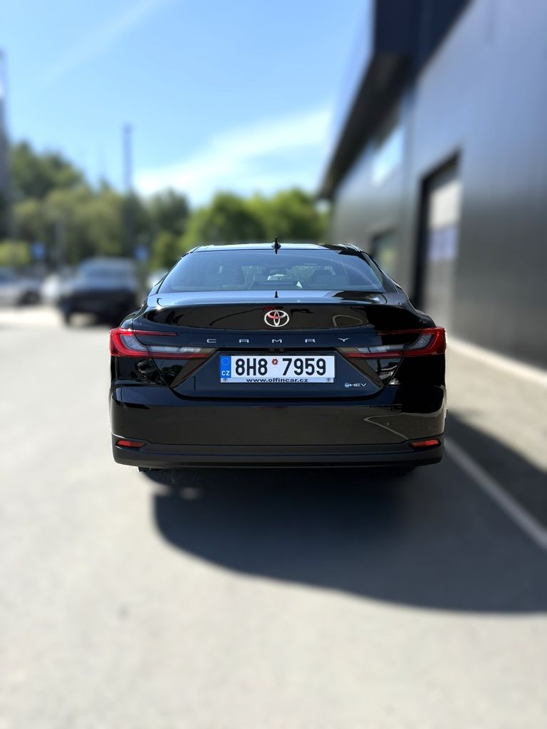 toyota-camry-executive - 4