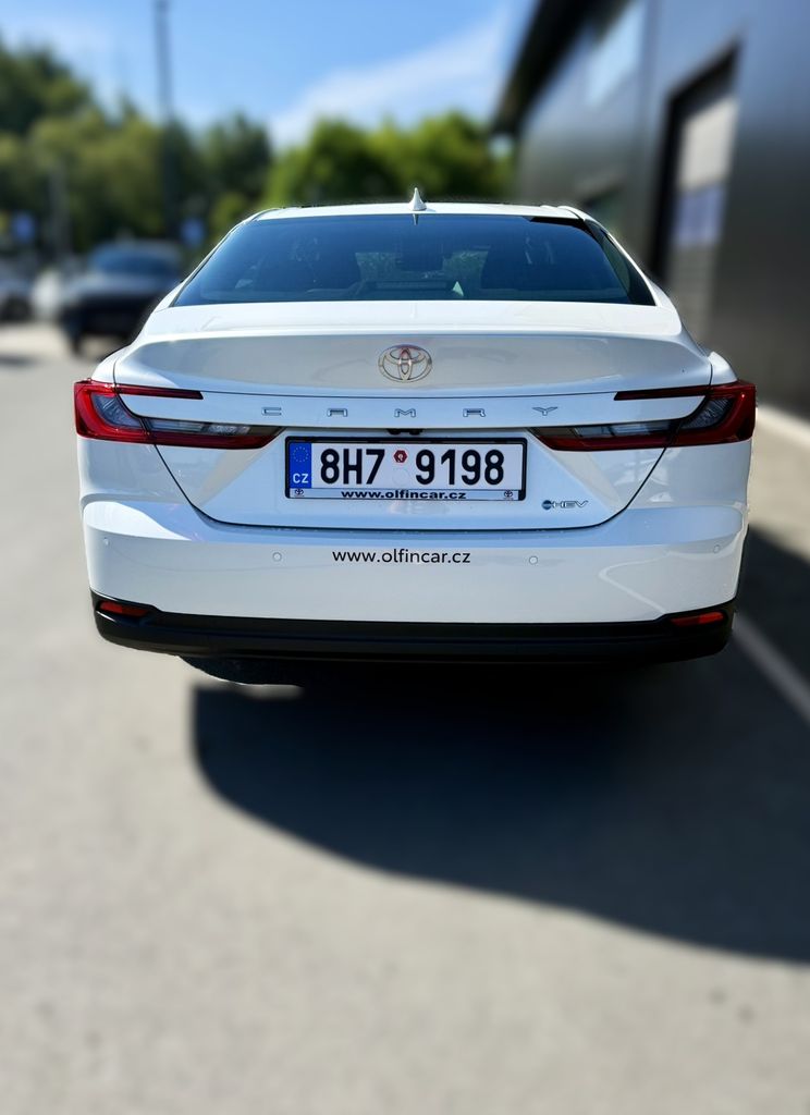 toyota-camry-executive - 3