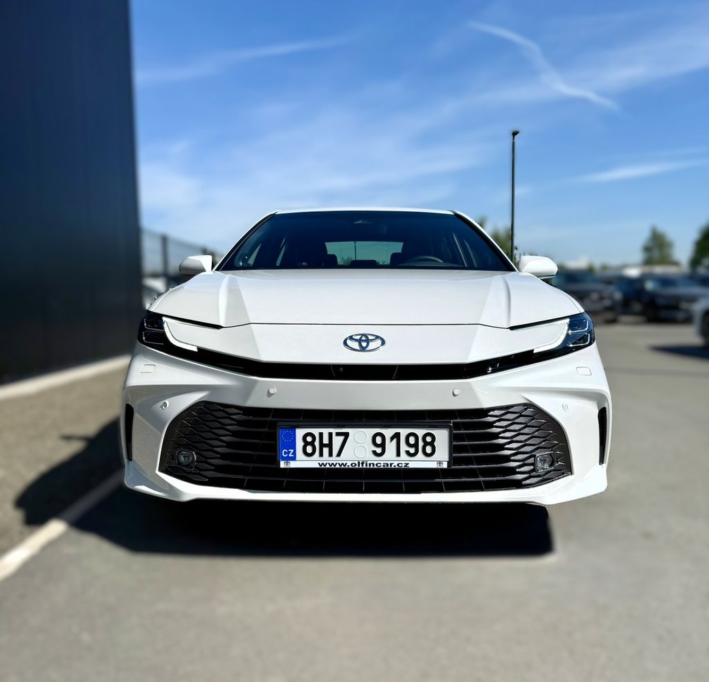 toyota-camry-executive - 4