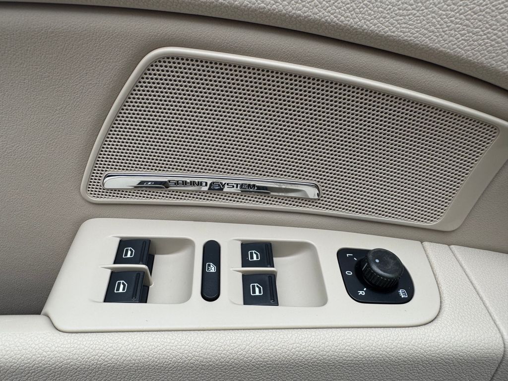 skoda-superb-combi-1-8-tsi-4x4-elegance - 6